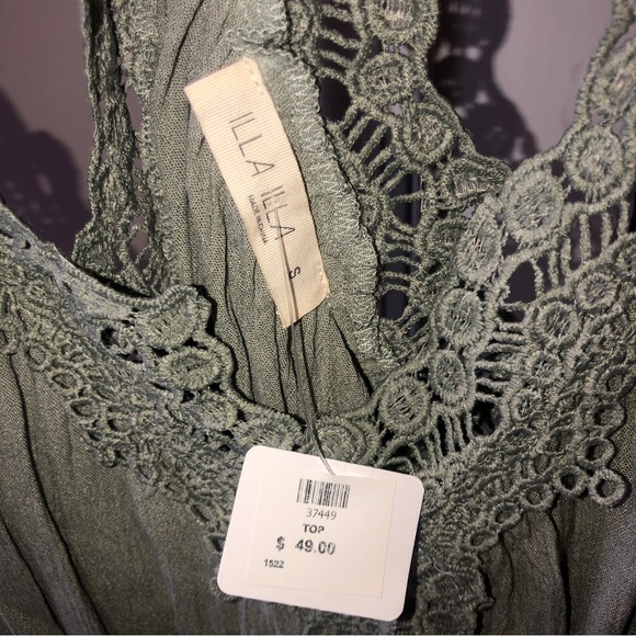 Green flowy top - Picture 4 of 4